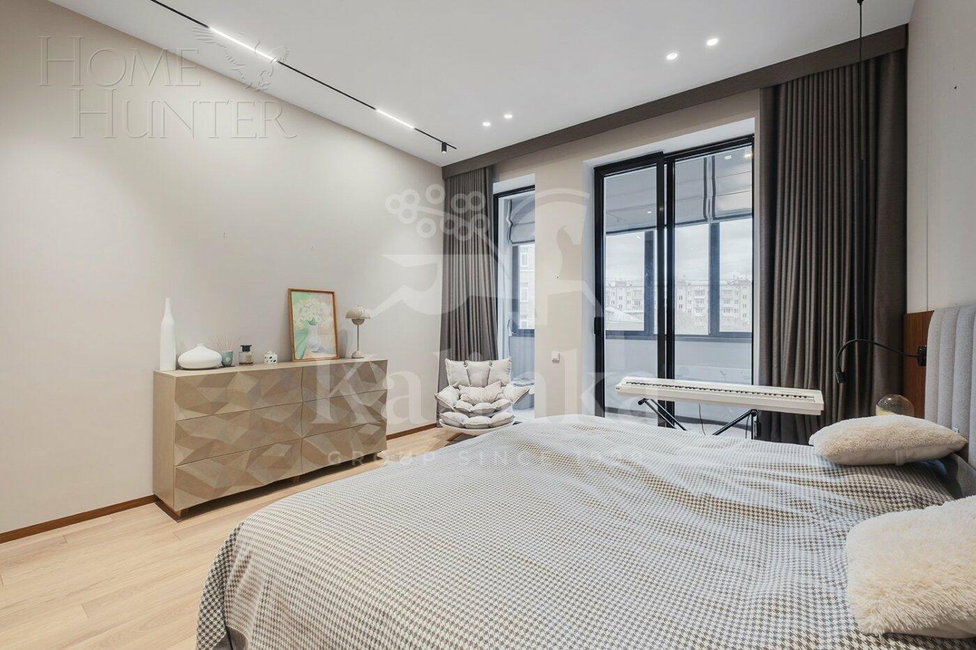6-КОМН. КВАРТИРА С ОТДЕЛКОЙ 229.3 М² НА 4 ЭТАЖЕ