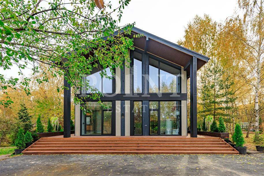 2-этажный коттедж 260 м² с отделкой