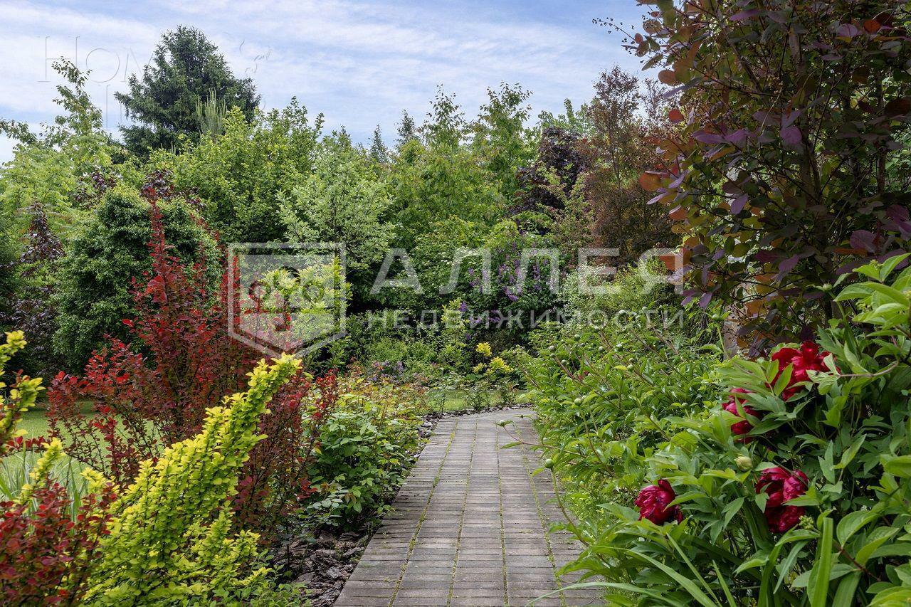 2-этажный коттедж 840 м² с отделкой