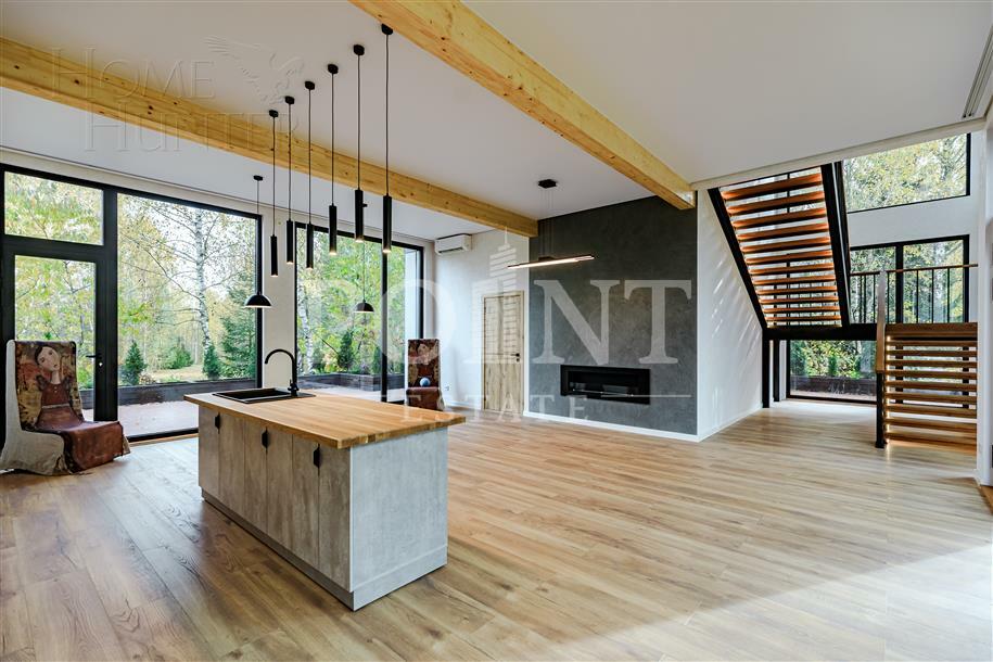 2-этажный коттедж 260 м² с отделкой