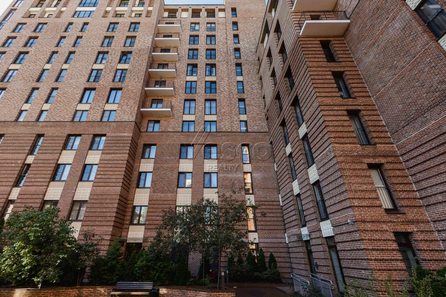 4-КОМН. КВАРТИРА БЕЗ ОТДЕЛКИ 202.6 М² НА 2 ЭТАЖЕ
