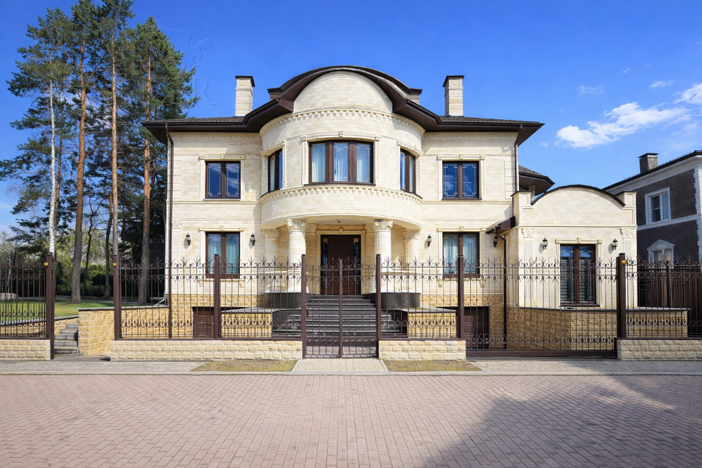 3-этажный коттедж 850 м² с отделкой