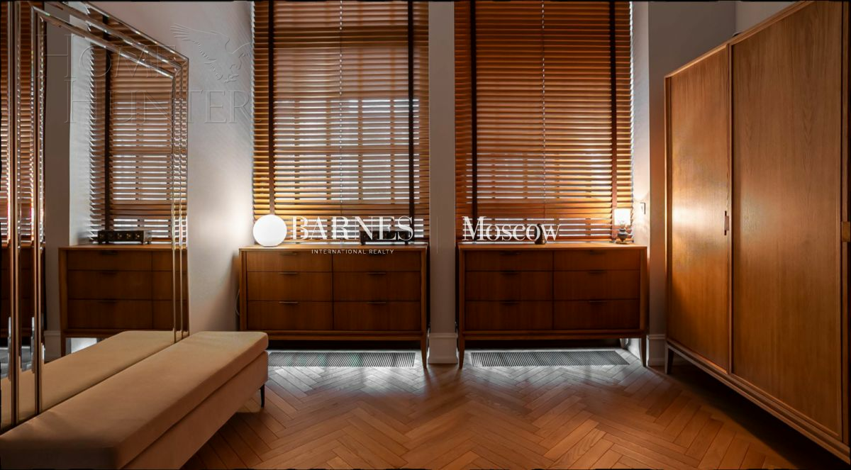 5-КОМН. КВАРТИРА С ОТДЕЛКОЙ 338 М² НА 4 ЭТАЖЕ