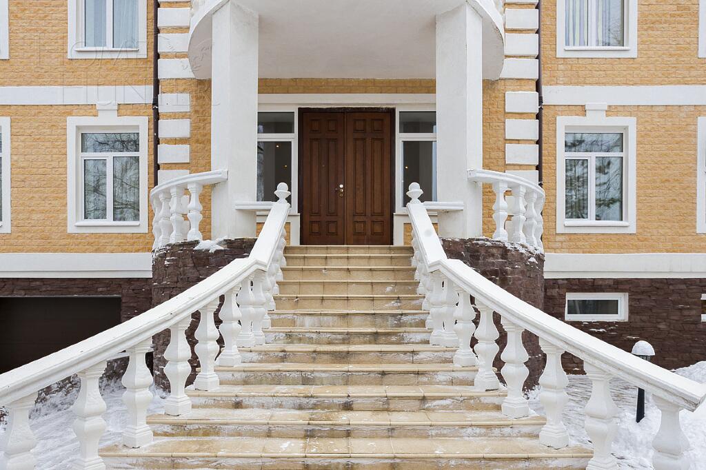 2-этажный коттедж 1 011 м² без отделки