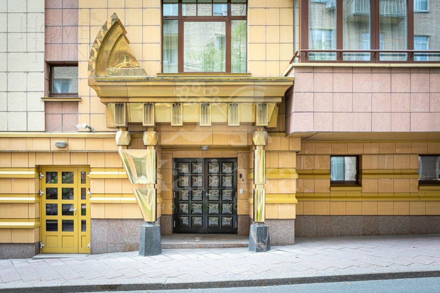 3-КОМН. КВАРТИРА С ОТДЕЛКОЙ 199 М² НА 2 ЭТАЖЕ