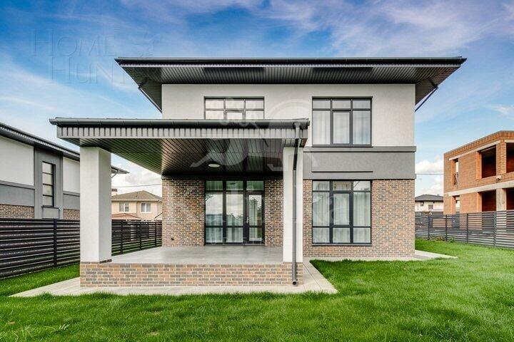 2-этажный коттедж 238.4 м² с отделкой