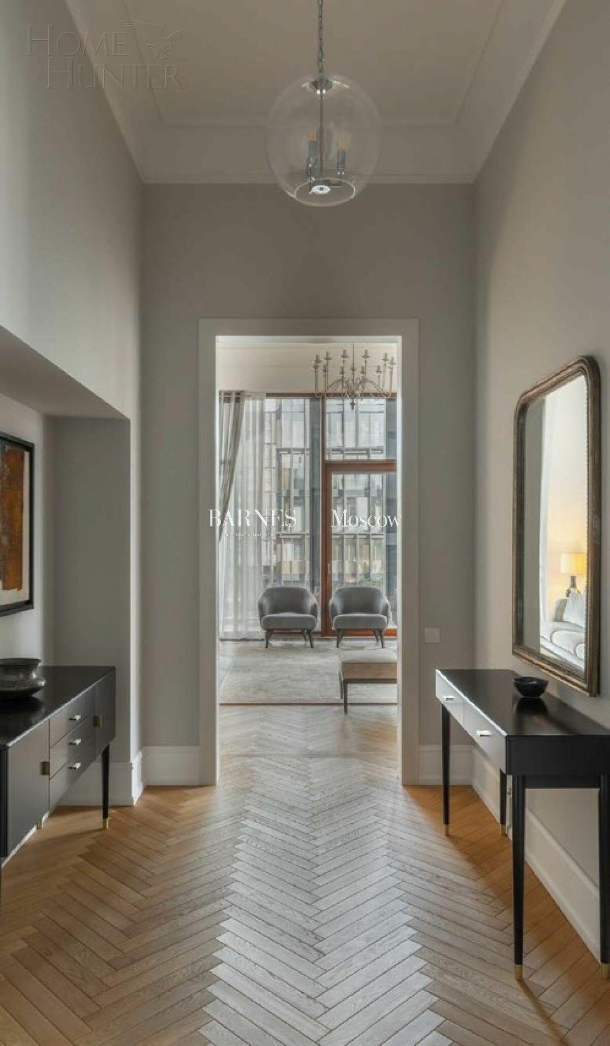 5-КОМН. КВАРТИРА С ОТДЕЛКОЙ 338 М² НА 4 ЭТАЖЕ