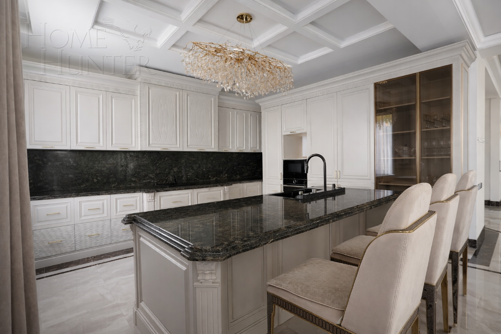 3-этажный коттедж 850 м² с отделкой