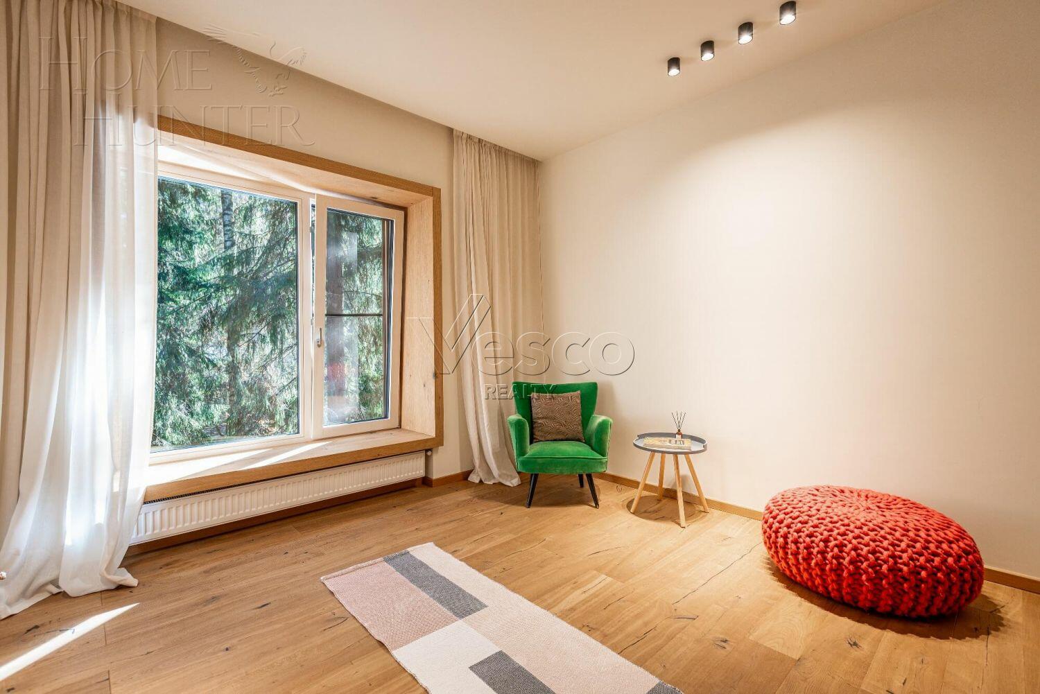 3-этажный коттедж 585 м² с отделкой