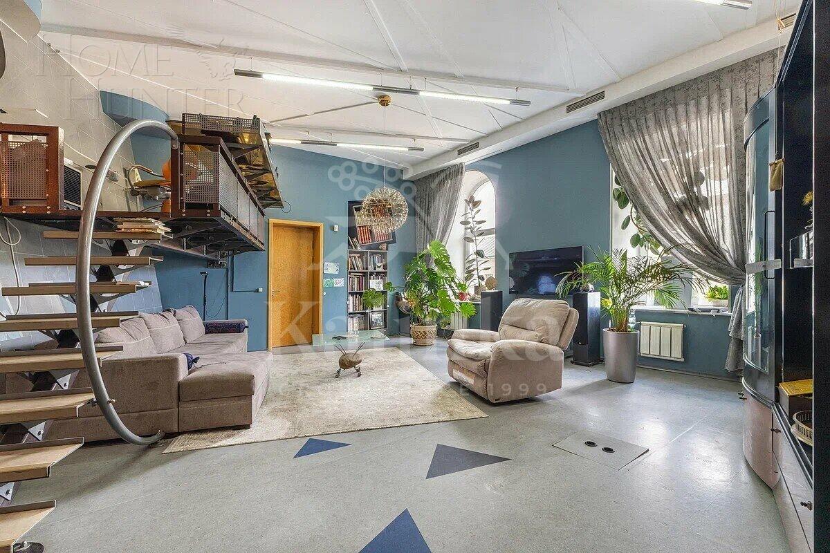 6-КОМН. КВАРТИРА С ОТДЕЛКОЙ 219.3 М² НА 2 ЭТАЖЕ