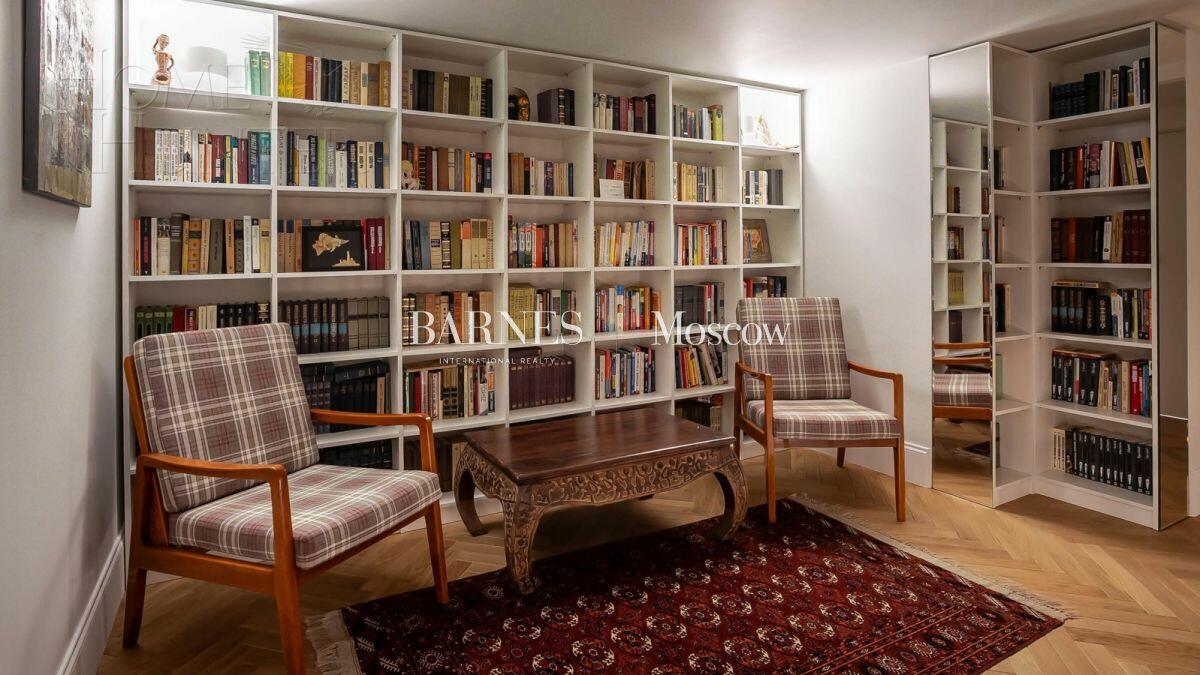 5-КОМН. КВАРТИРА С ОТДЕЛКОЙ 338 М² НА 4 ЭТАЖЕ