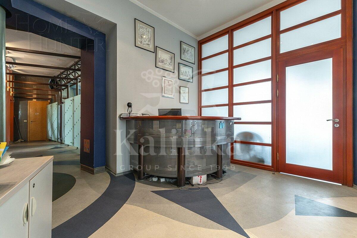 6-КОМН. КВАРТИРА С ОТДЕЛКОЙ 219.3 М² НА 2 ЭТАЖЕ