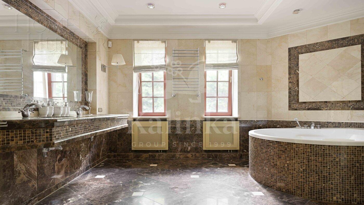 4-этажный коттедж 1 400 м² с отделкой