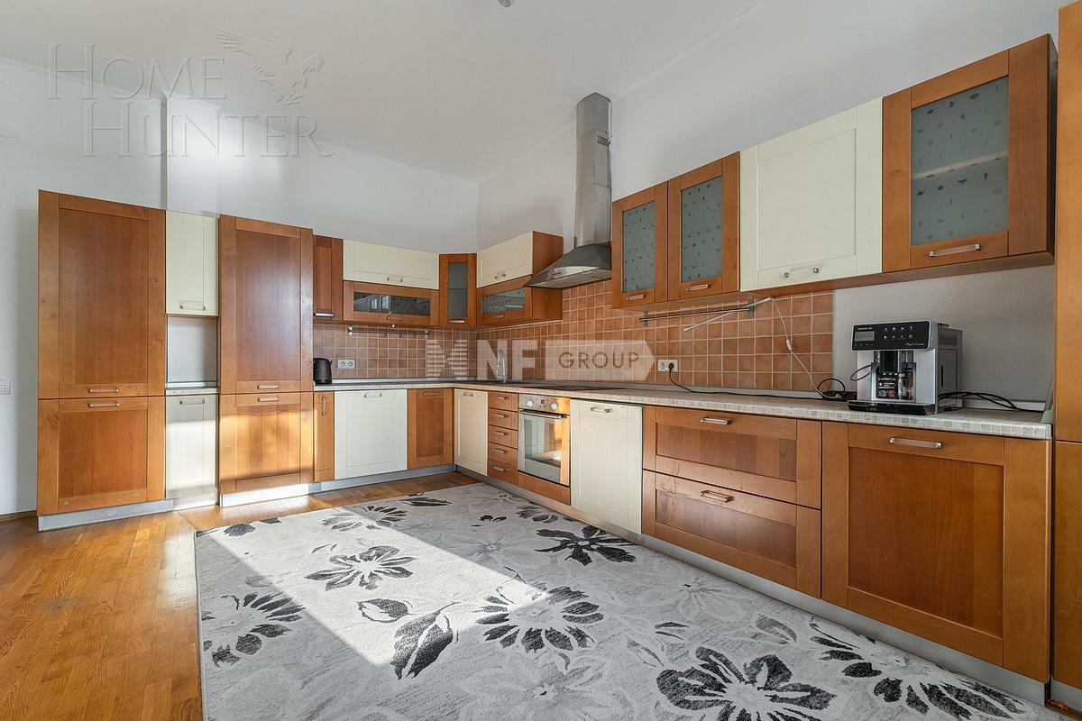 5-КОМН. КВАРТИРА С ОТДЕЛКОЙ 185.8 М² НА 3 ЭТАЖЕ