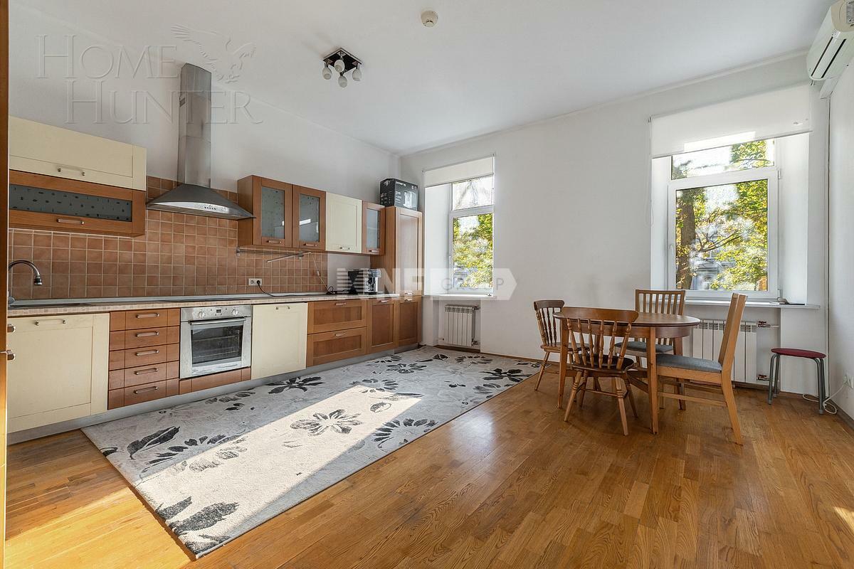 5-КОМН. КВАРТИРА С ОТДЕЛКОЙ 185.8 М² НА 3 ЭТАЖЕ