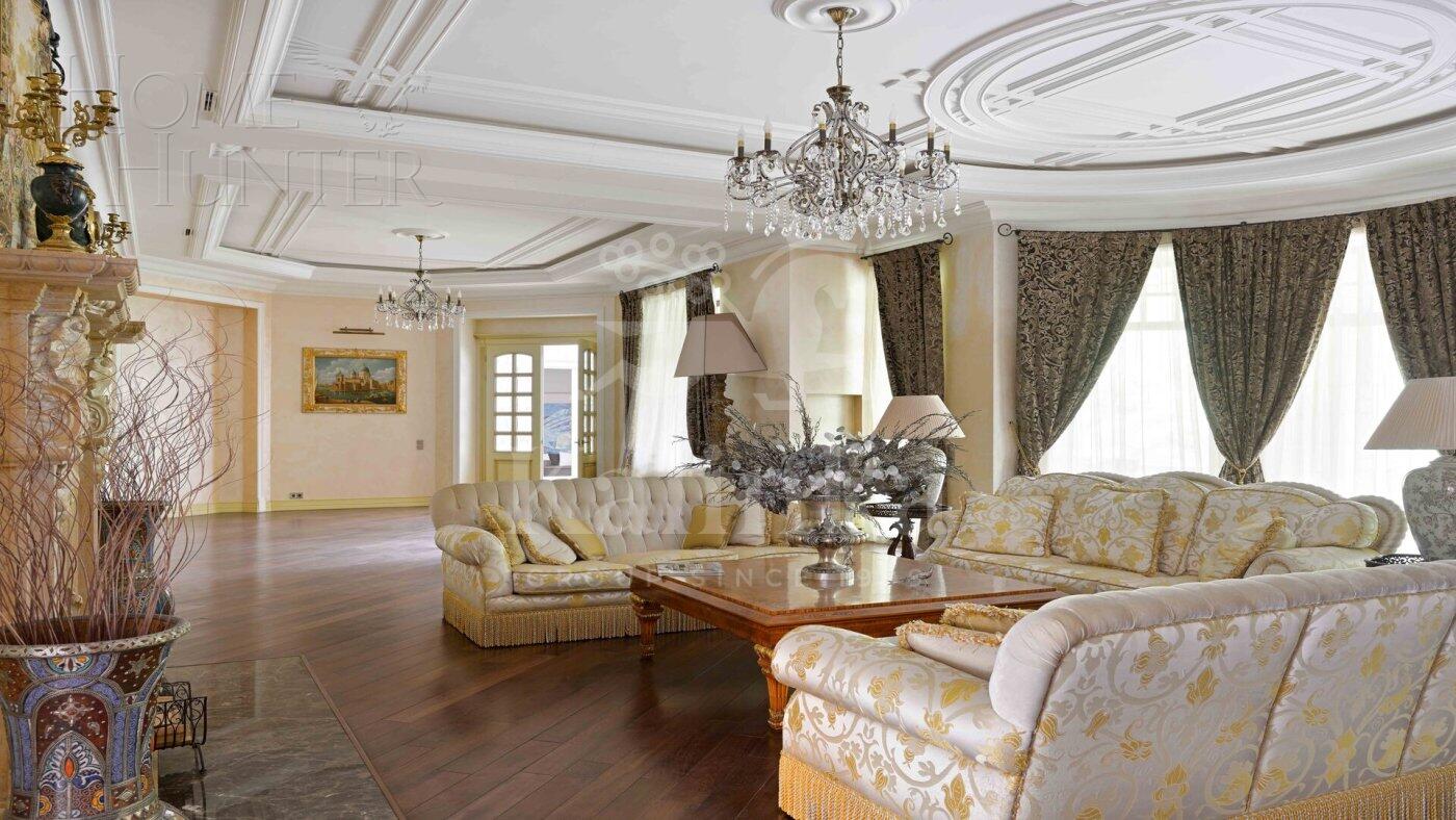4-этажный коттедж 1 400 м² с отделкой