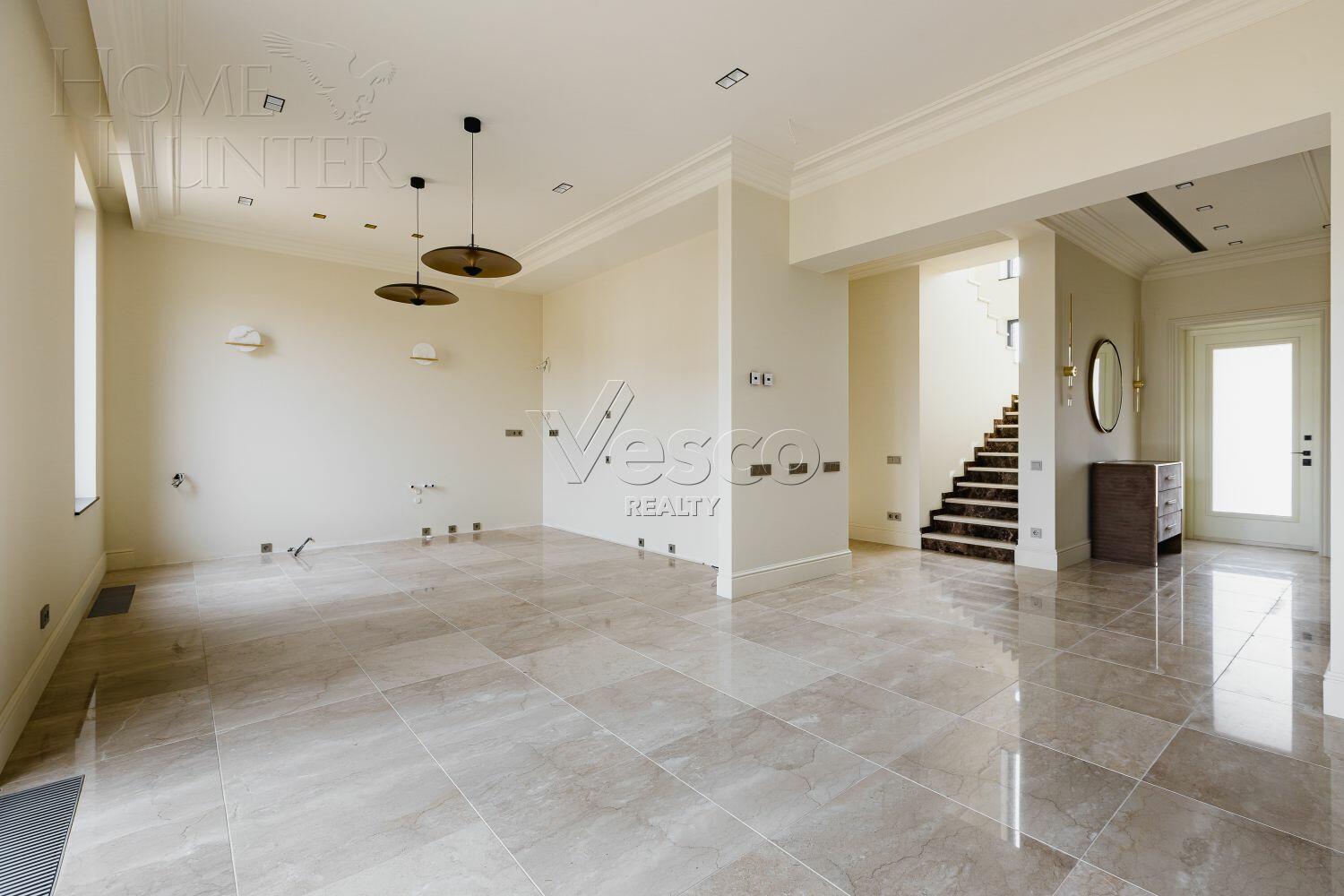 2-этажный коттедж 380 м² с отделкой
