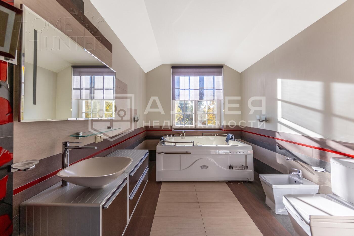 2-этажный коттедж 491.5 м² с отделкой