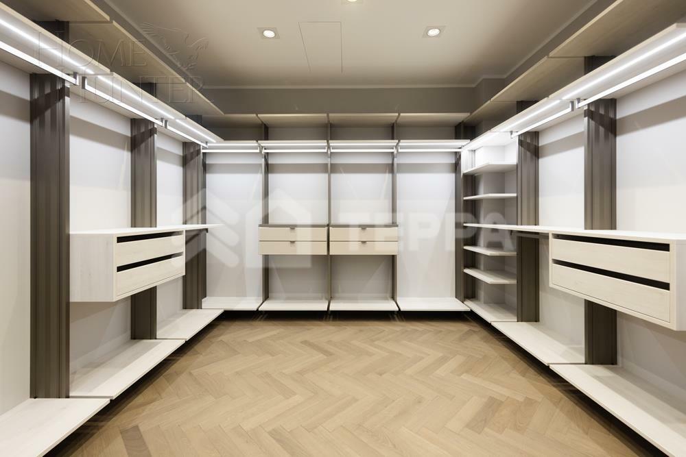 КОТТЕДЖ 1 930 м² с отделкой