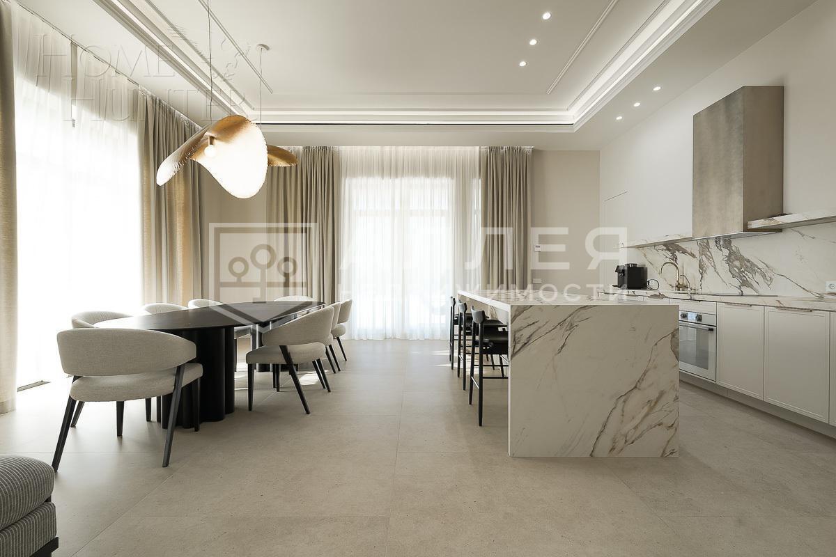 2-этажный коттедж 500 м² с отделкой