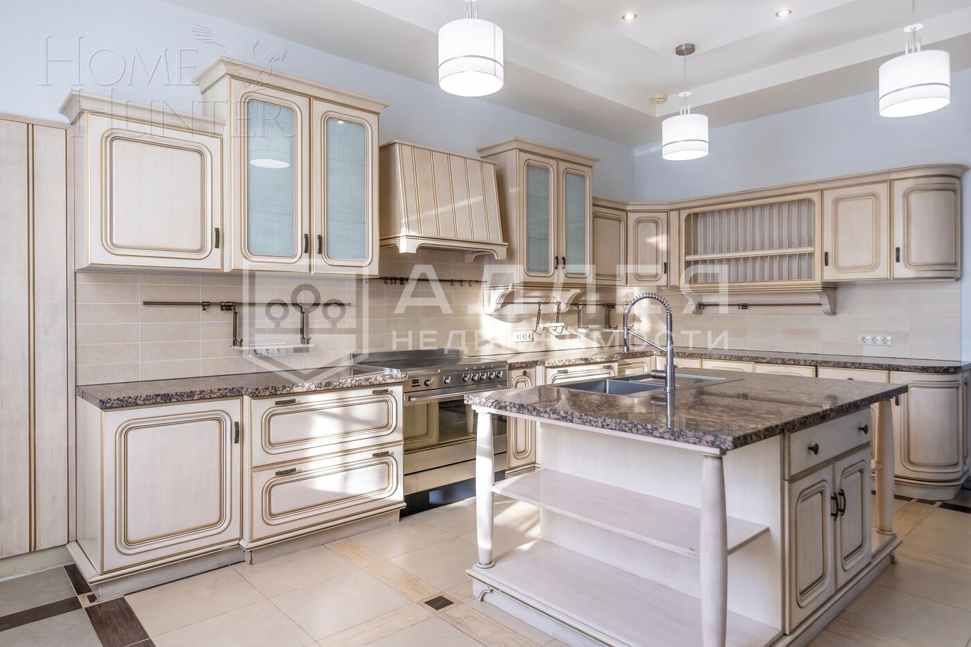 2-этажный коттедж 491.5 м² с отделкой