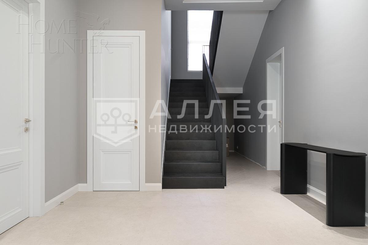 2-этажный коттедж 500 м² с отделкой