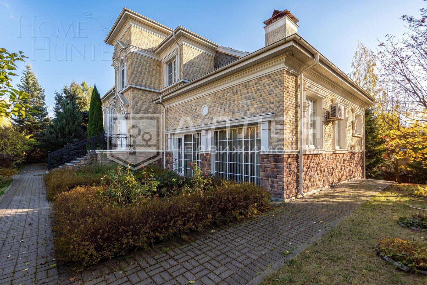 2-этажный коттедж 491.5 м² с отделкой
