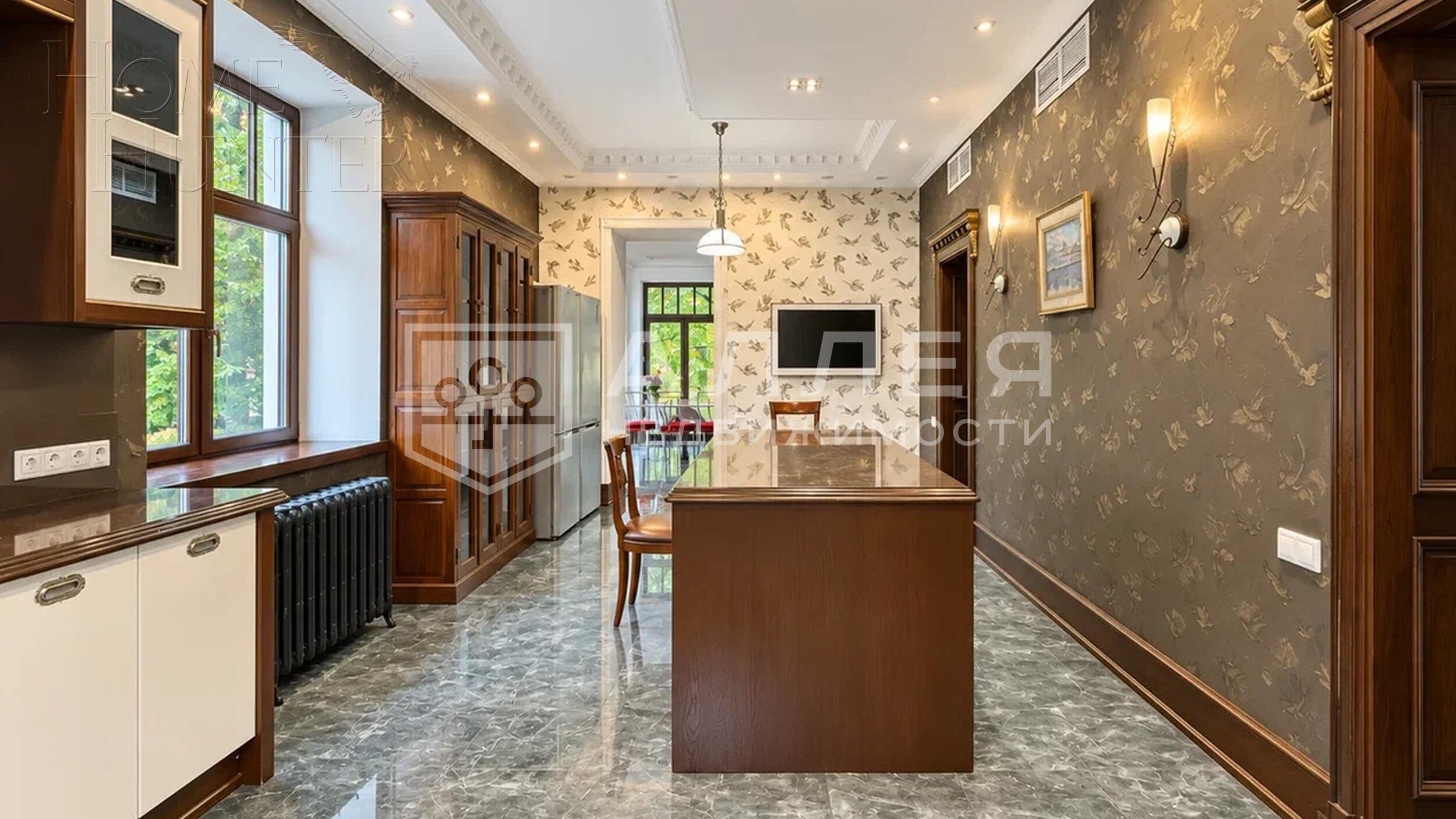 3-этажный коттедж 1 450 м² с отделкой