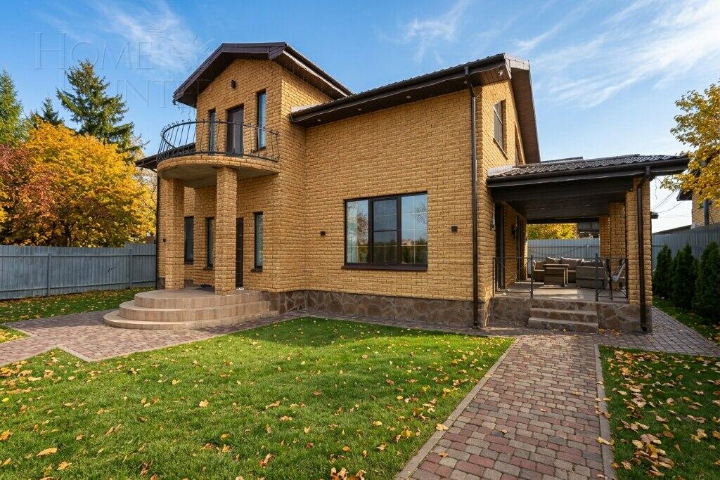 2-этажный коттедж 200 м² с отделкой