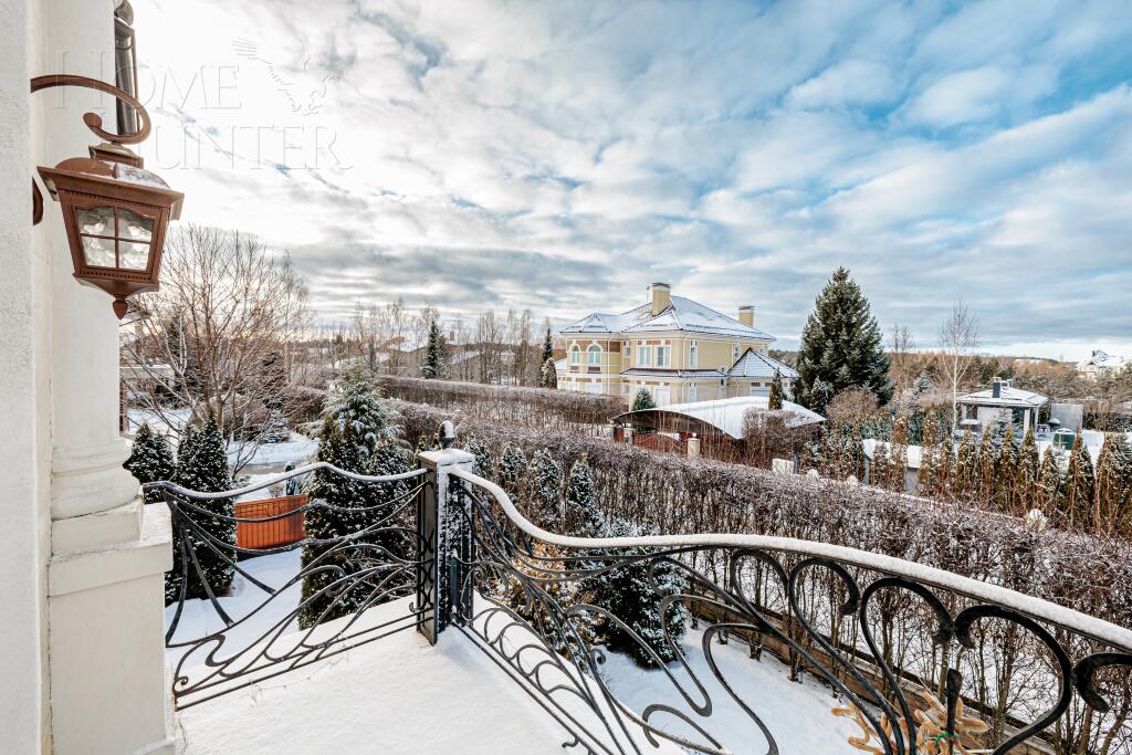 2-этажный коттедж 373 м² с отделкой