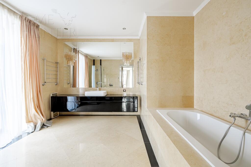2-этажный коттедж 373 м² с отделкой