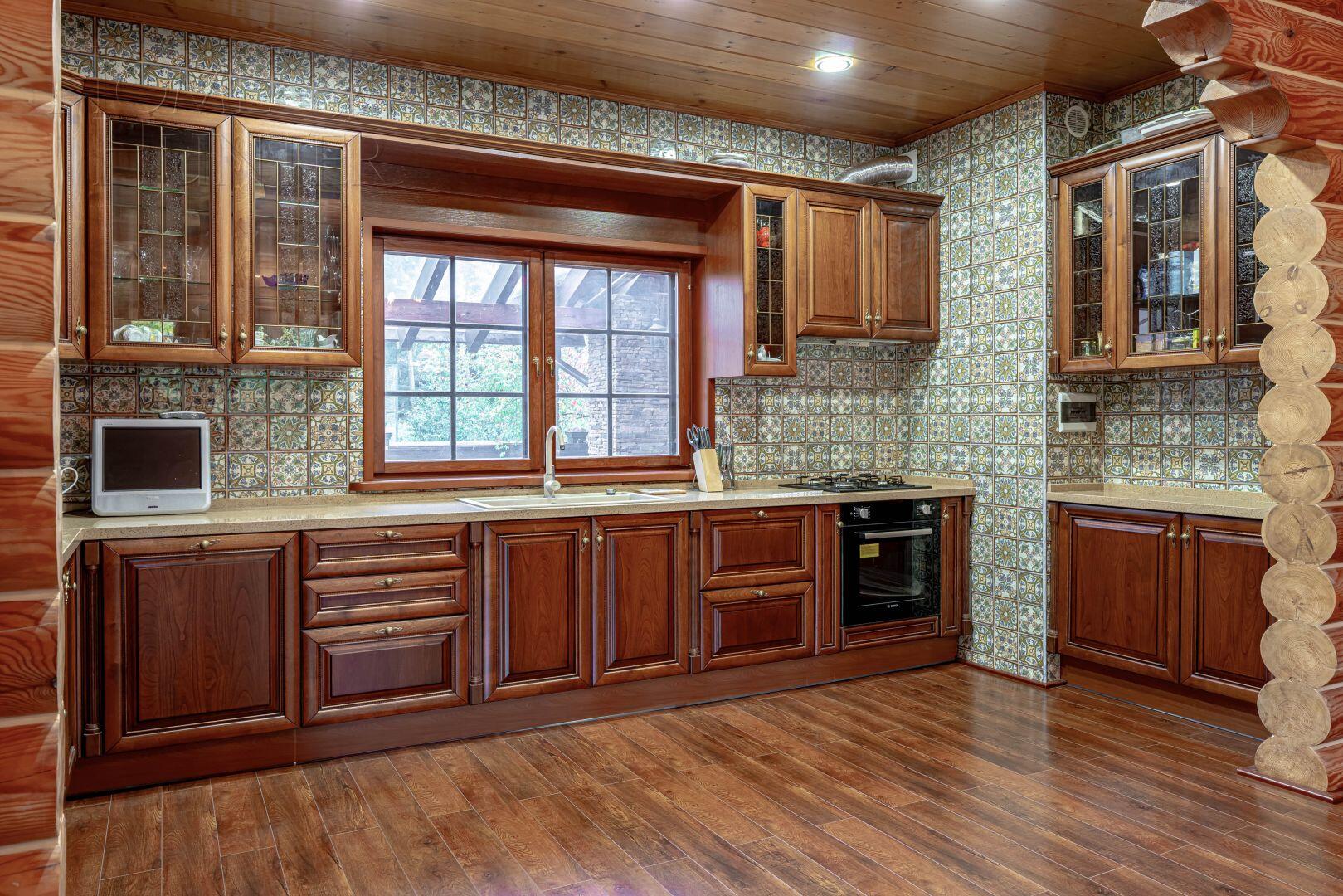 2-этажный коттедж 650 м² с отделкой