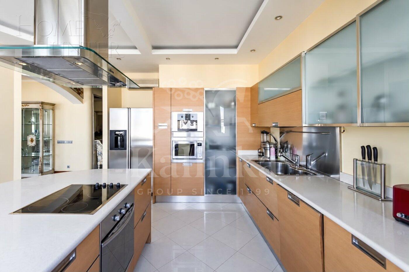 4-КОМН. КВАРТИРА С ОТДЕЛКОЙ 230 М² НА 23 ЭТАЖЕ