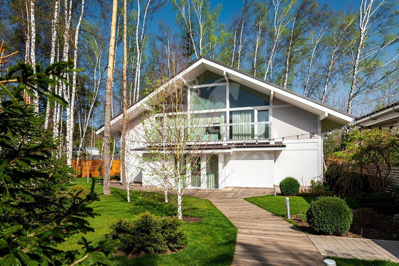 2-этажный коттедж 274 м² с отделкой