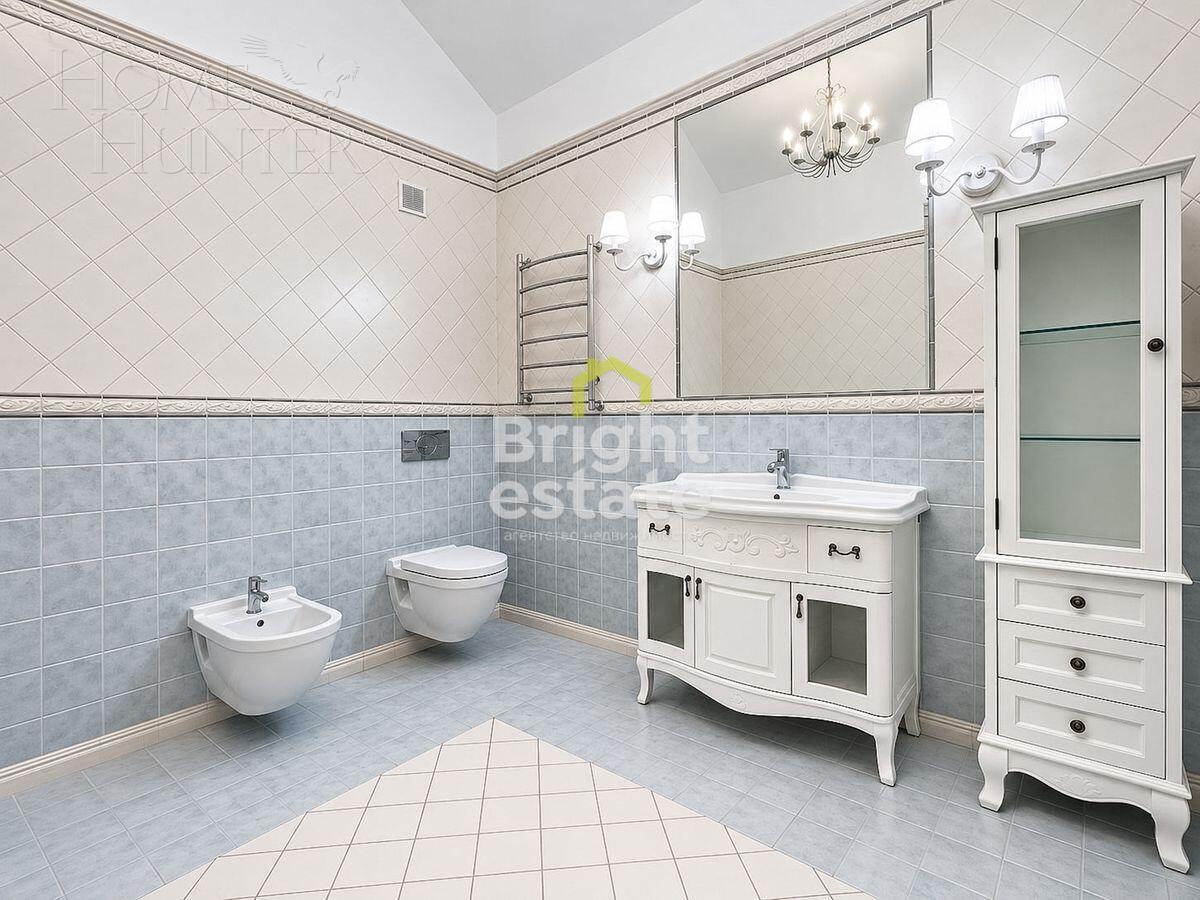 3-этажный таунхаус 270 м² с отделкой