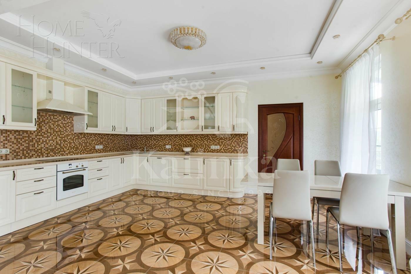 2-этажный коттедж 420 м² с отделкой