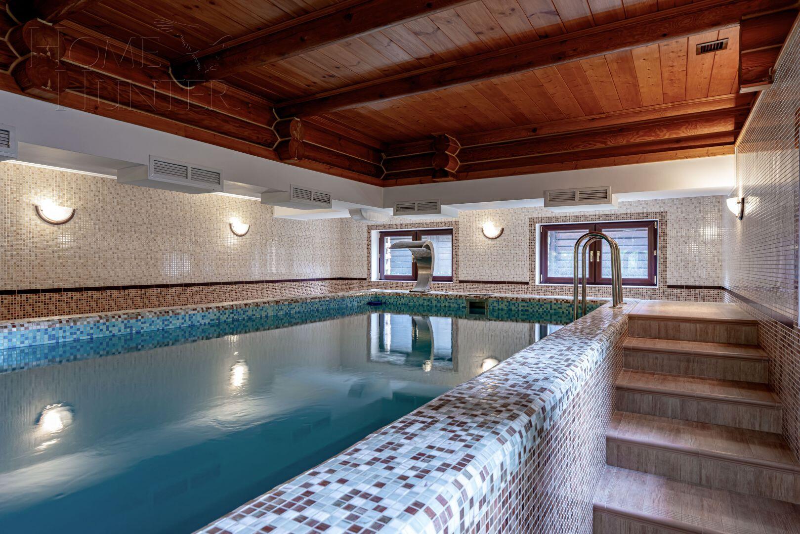 2-этажный коттедж 650 м² с отделкой