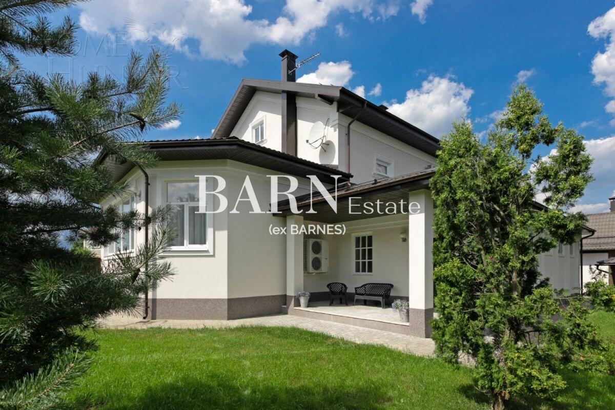 2-этажный коттедж 450 м² с отделкой