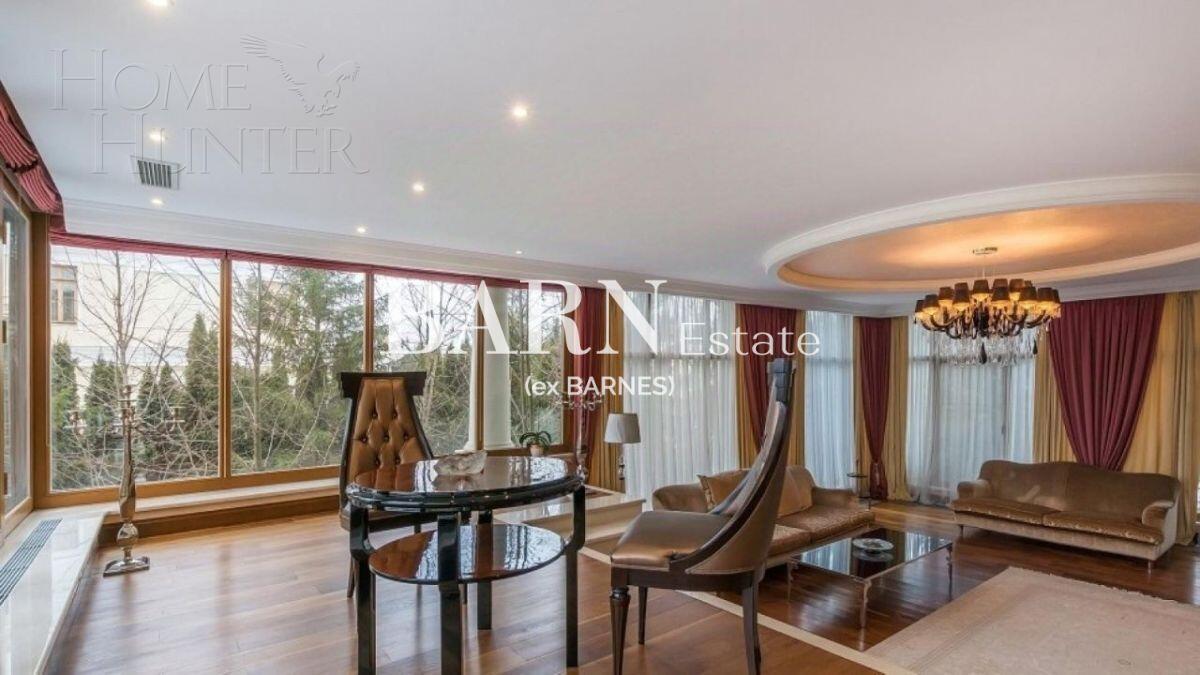 2-этажный коттедж 1 350 м² с отделкой