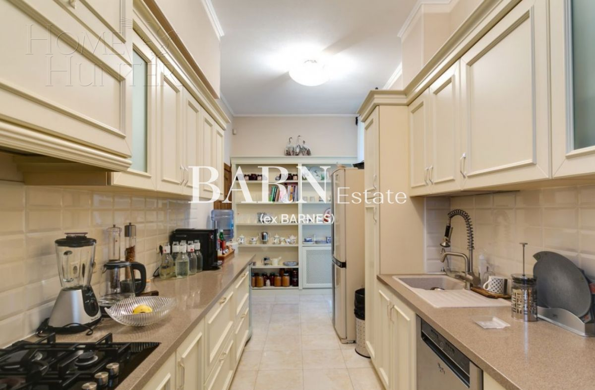 2-этажный коттедж 600 м² с отделкой