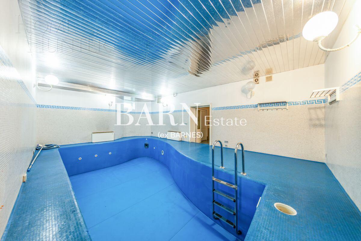 2-этажный коттедж 780 м² с отделкой