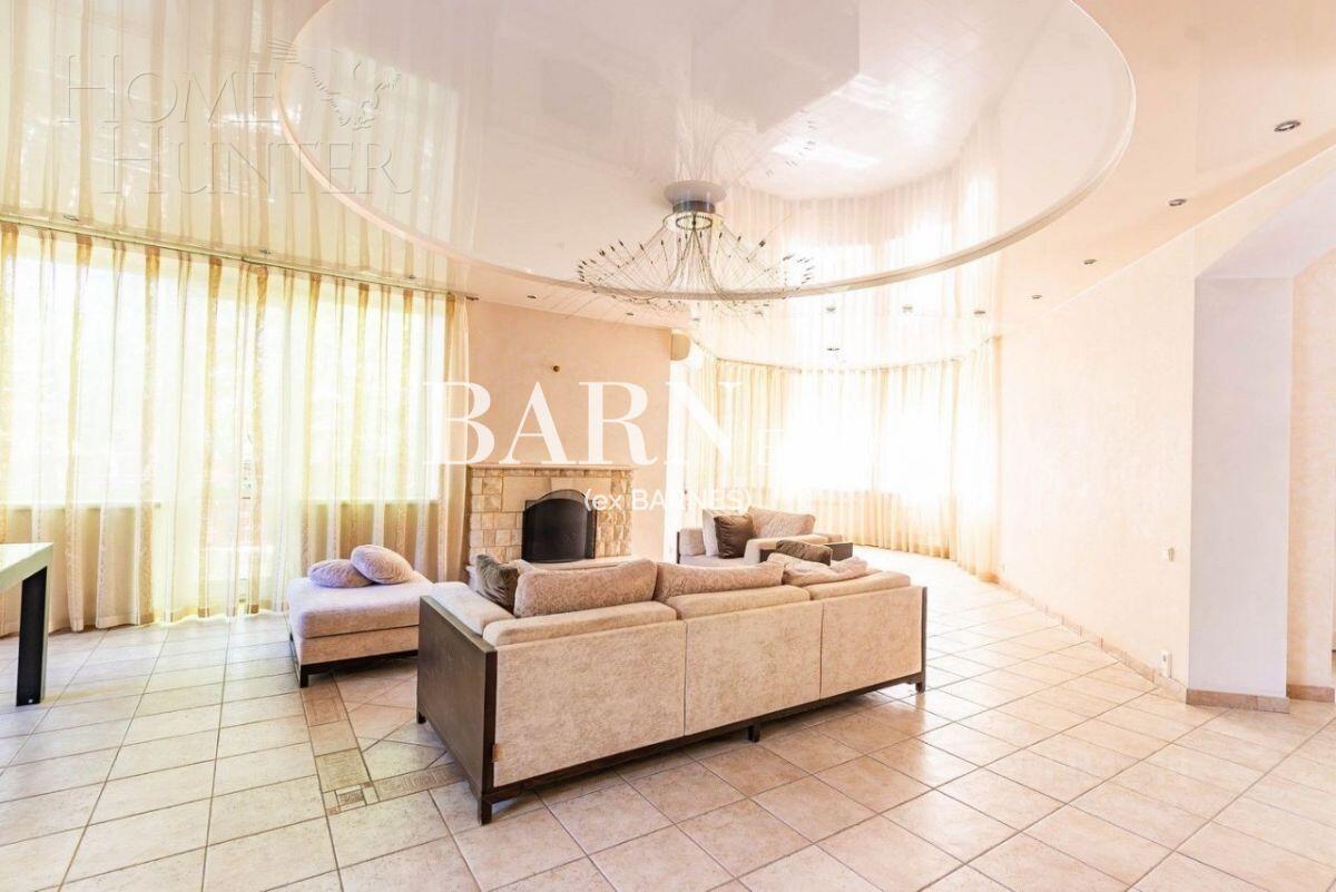 2-этажный коттедж 350 м² с отделкой