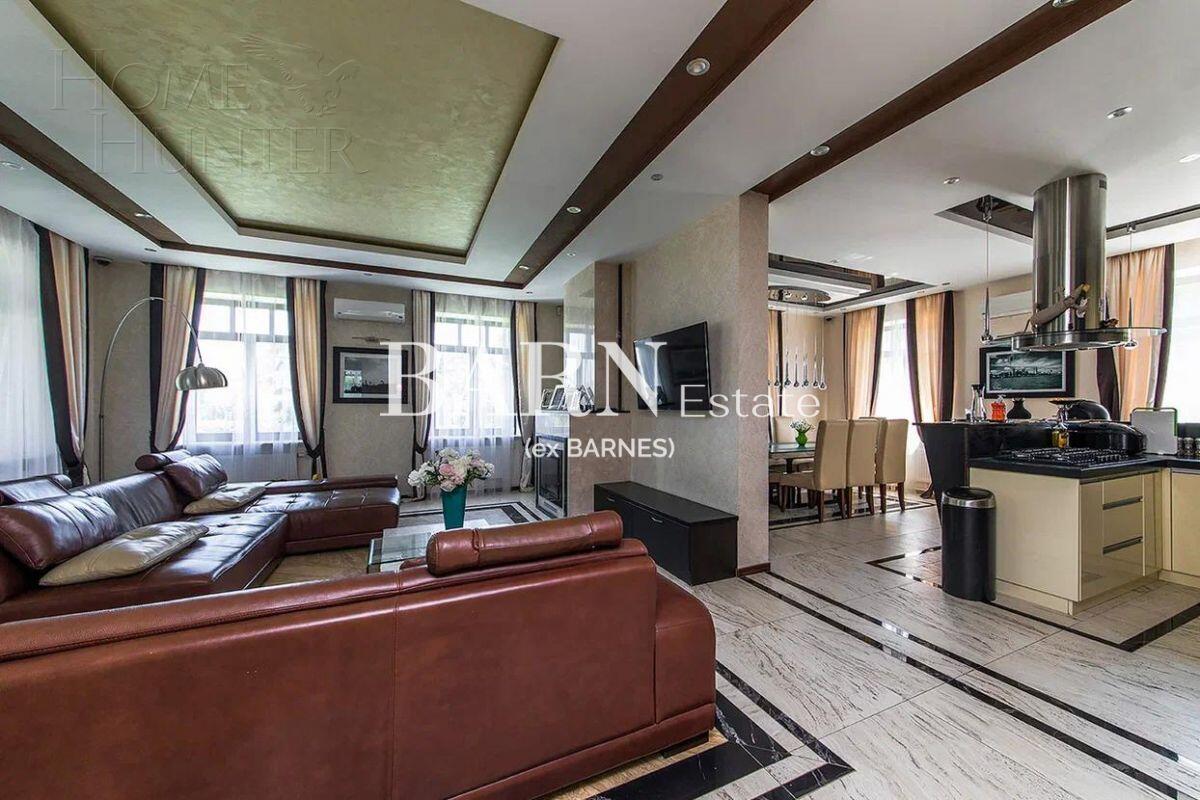 3-этажный коттедж 680 м² с отделкой