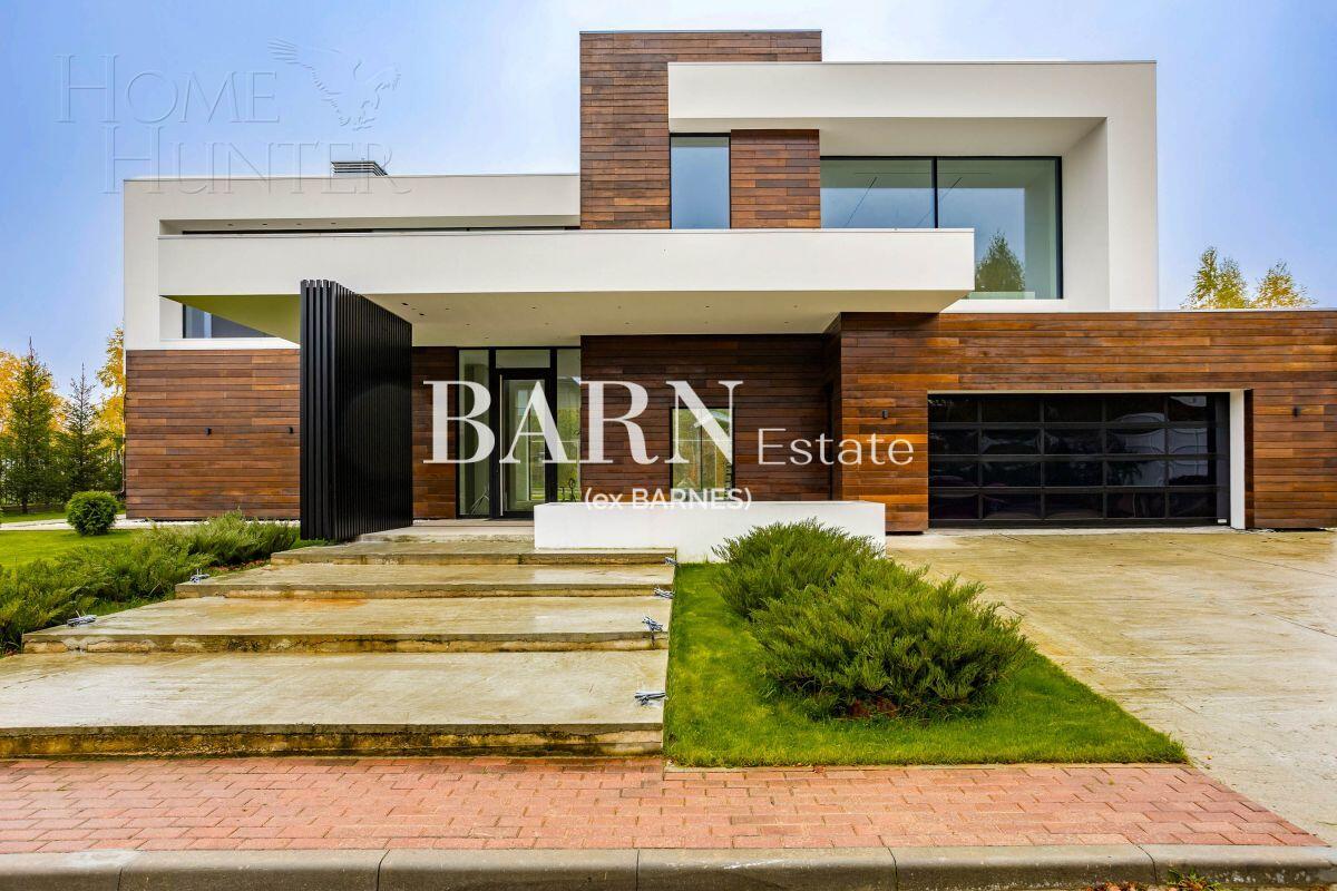 2-этажный коттедж 650 м² без отделки