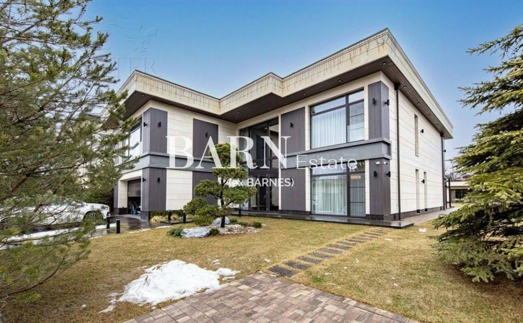 2-этажный коттедж 1 145 м² с отделкой
