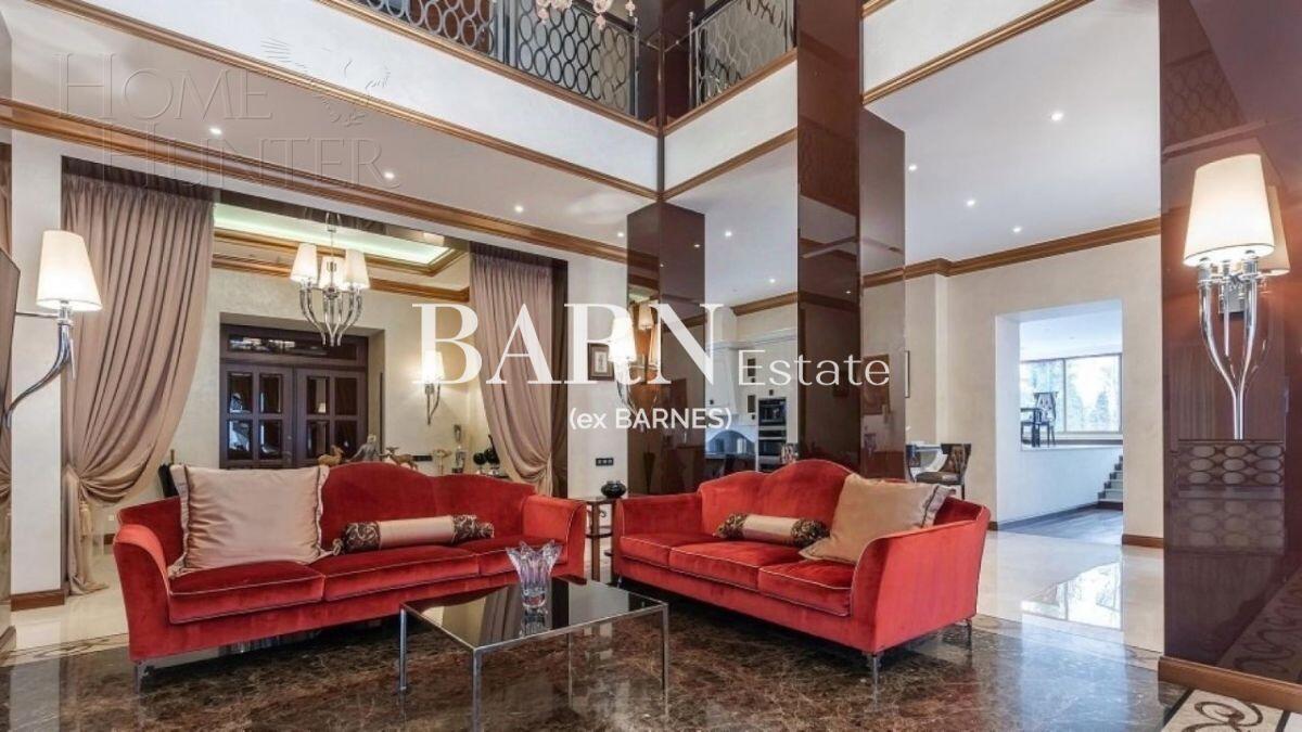2-этажный коттедж 1 350 м² с отделкой