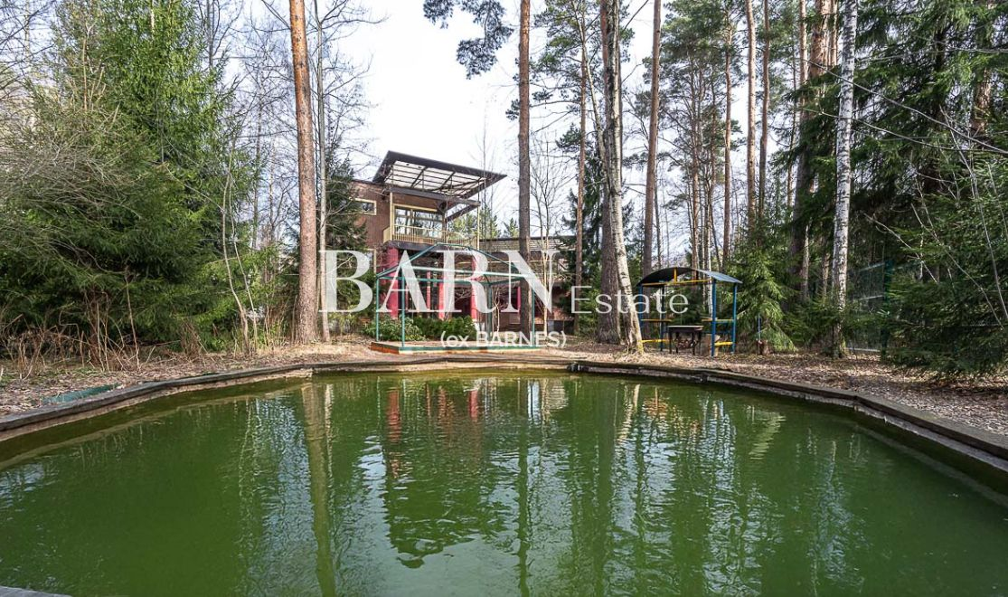 2-этажный коттедж 1 000 м² с отделкой