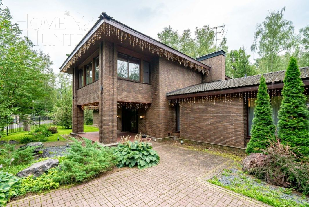 2-этажный коттедж 450 м² с отделкой