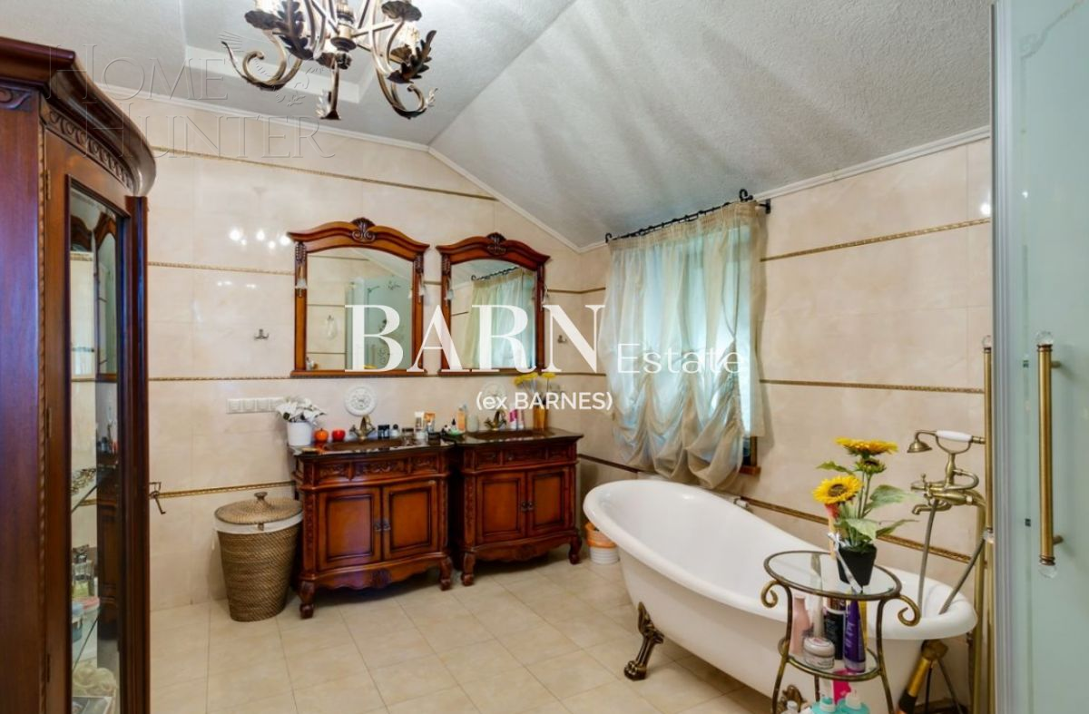 2-этажный коттедж 600 м² с отделкой
