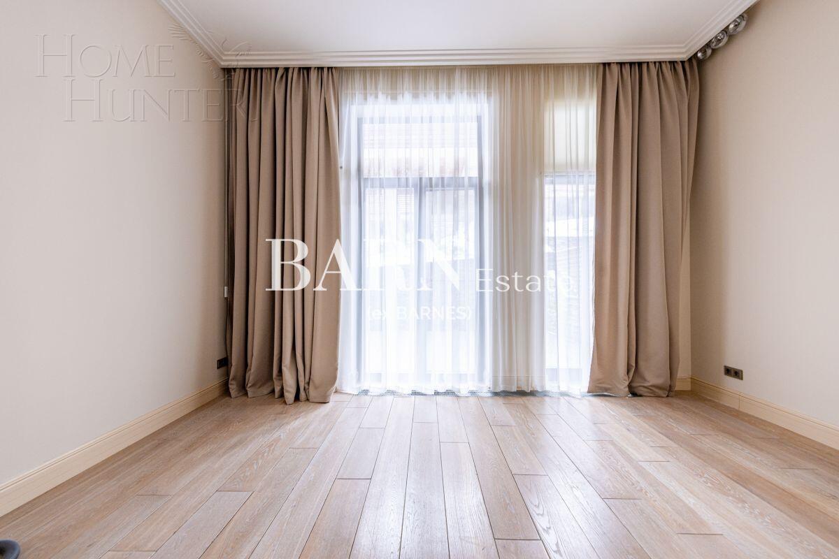 3-этажный таунхаус 430 м² с отделкой